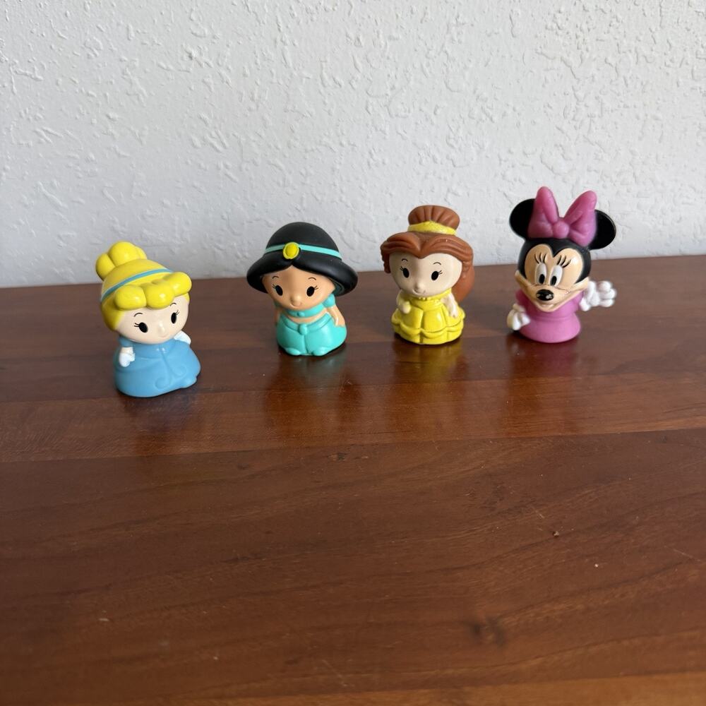 Set of 4 Disney Princess Finger Puppets Bath Toy Jasmine Belle Cinderella Minnie